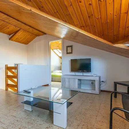 Ampio Apartman *